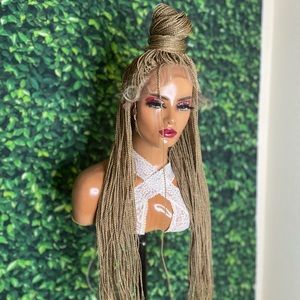 Small twist 20” unit 613 wig lace front 
Adjustment band